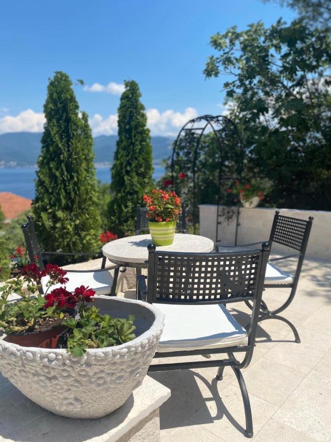 Villa Mare Apartments Tivat Buitenkant foto