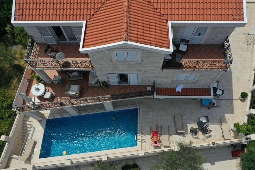 Villa Mare Apartments Tivat Buitenkant foto